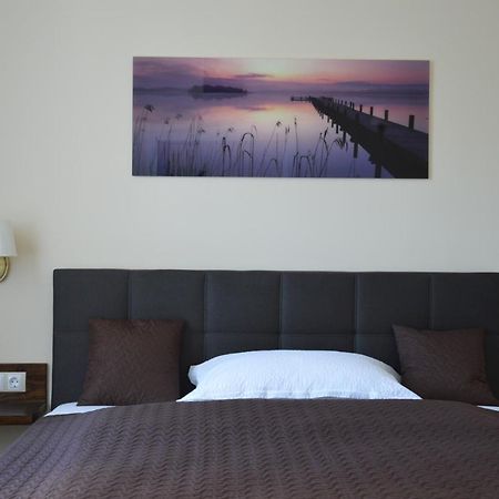 M2-Apartment Szombathely Ngoại thất bức ảnh