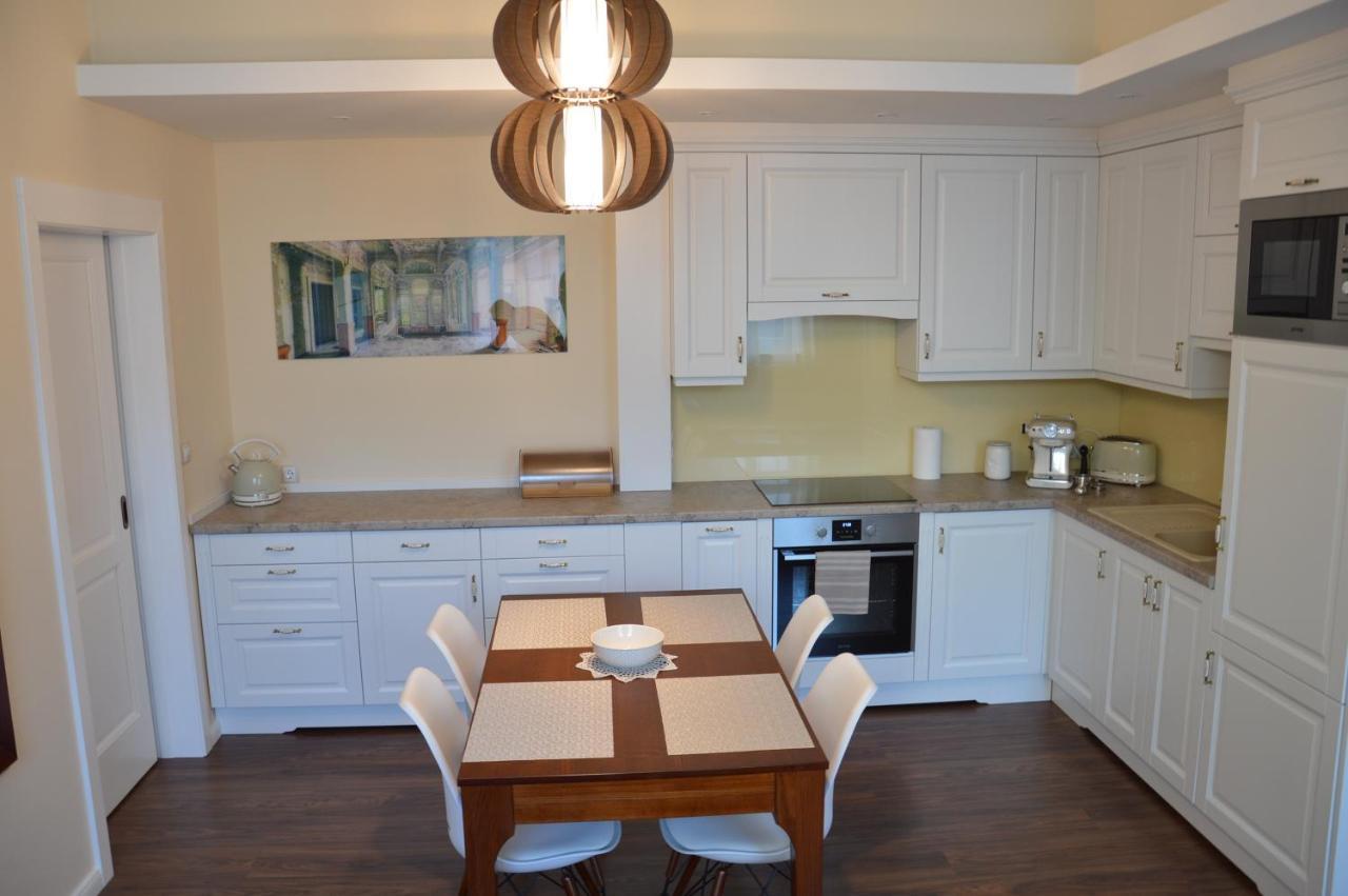 M2-Apartment Szombathely Ngoại thất bức ảnh